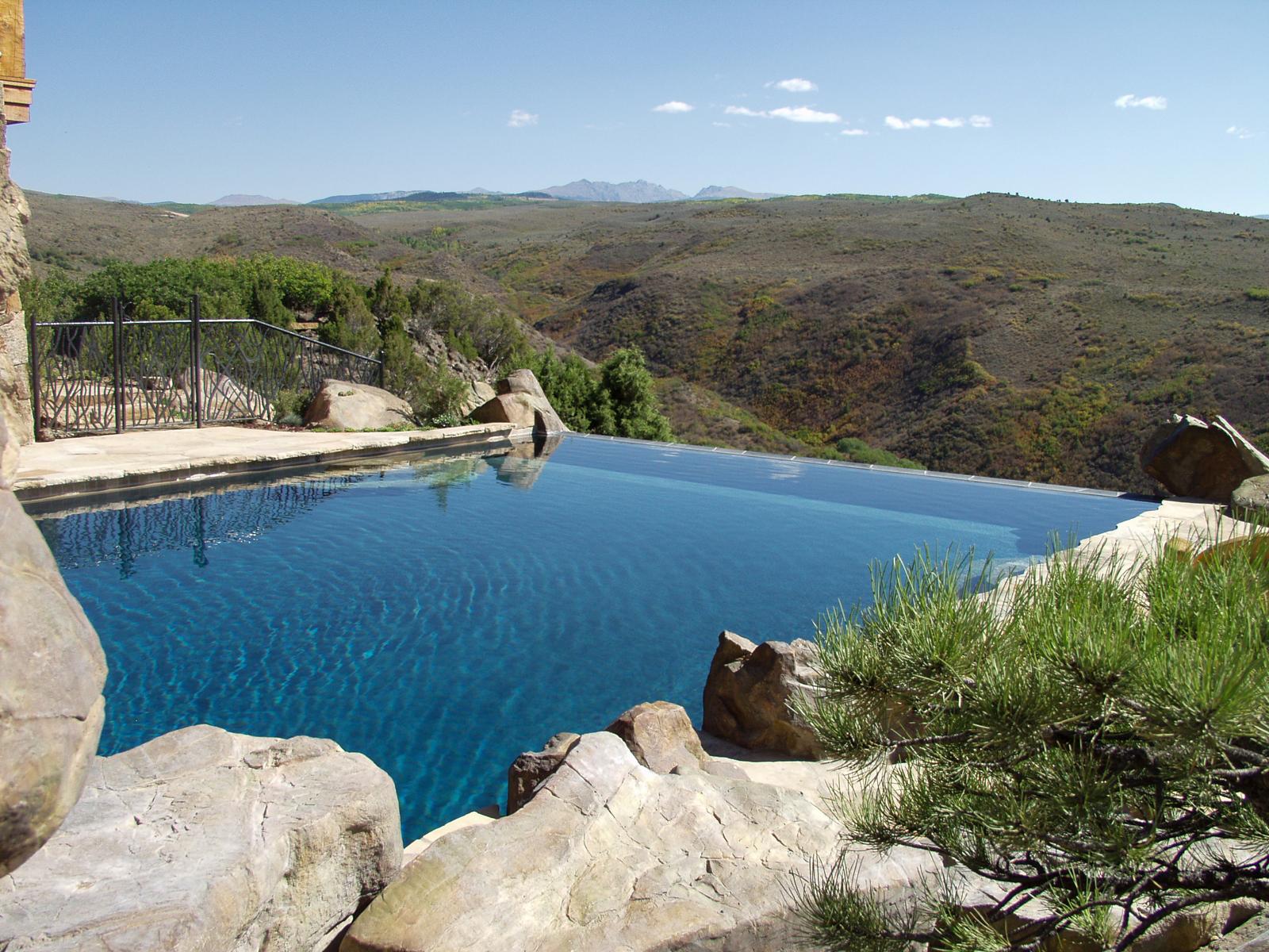 Frisco pool and spa construction